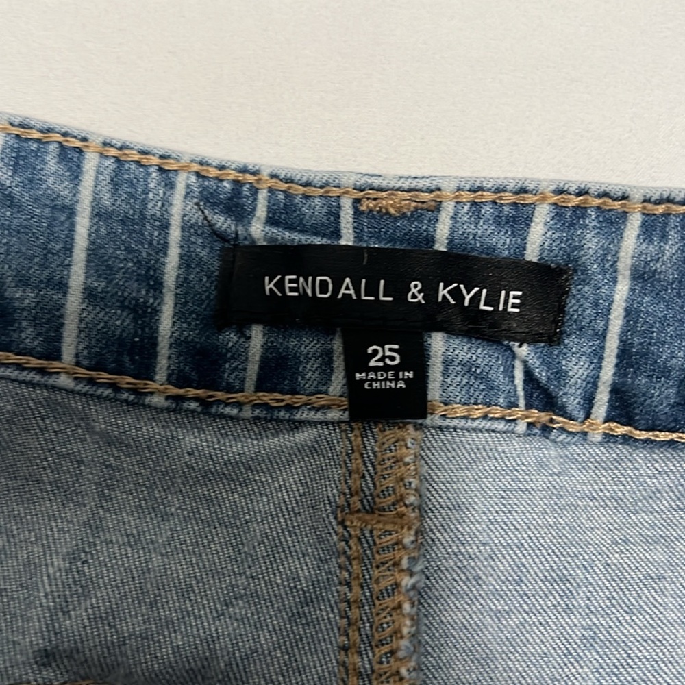 PACSUN Kendall & Kylie Jean shorts - Picture 3 of 4